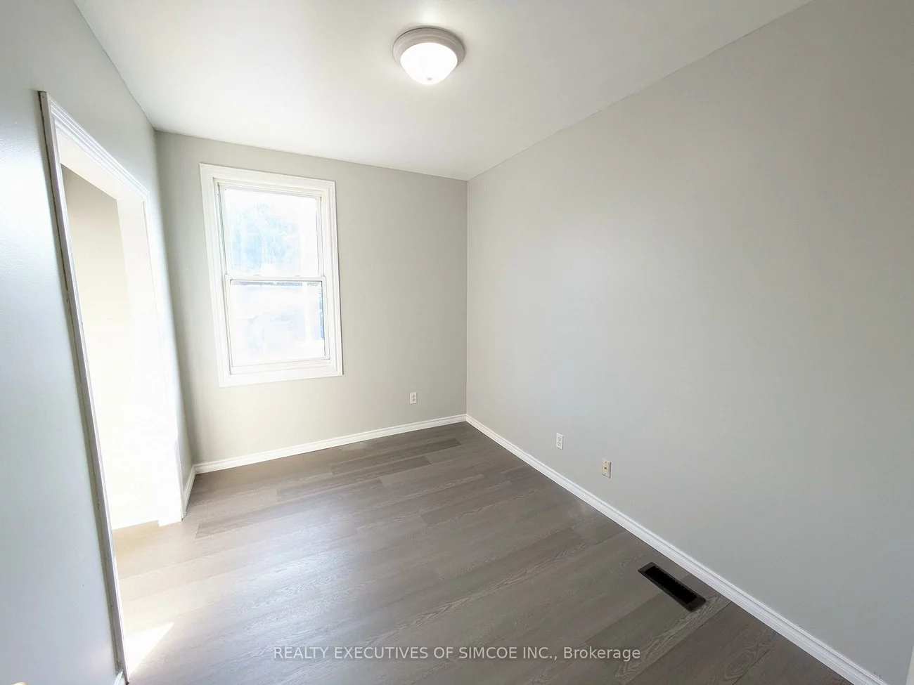 87, MAPLE, City Centre, Barrie