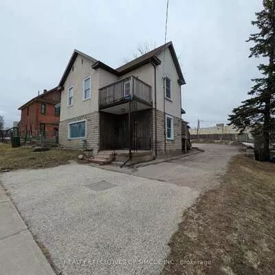 87, MAPLE, City Centre, Barrie