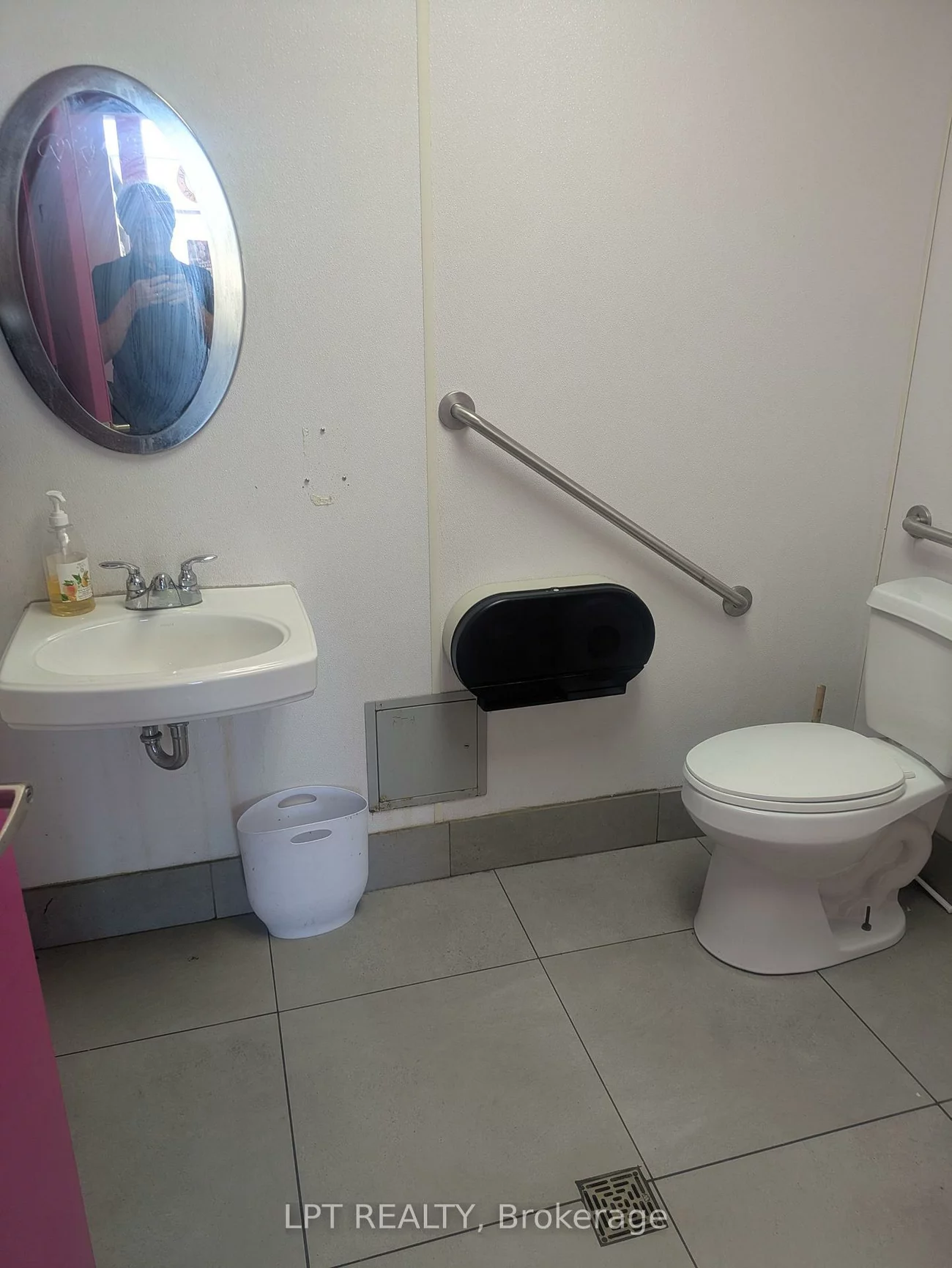 636, Yonge, Painswick South, Barrie