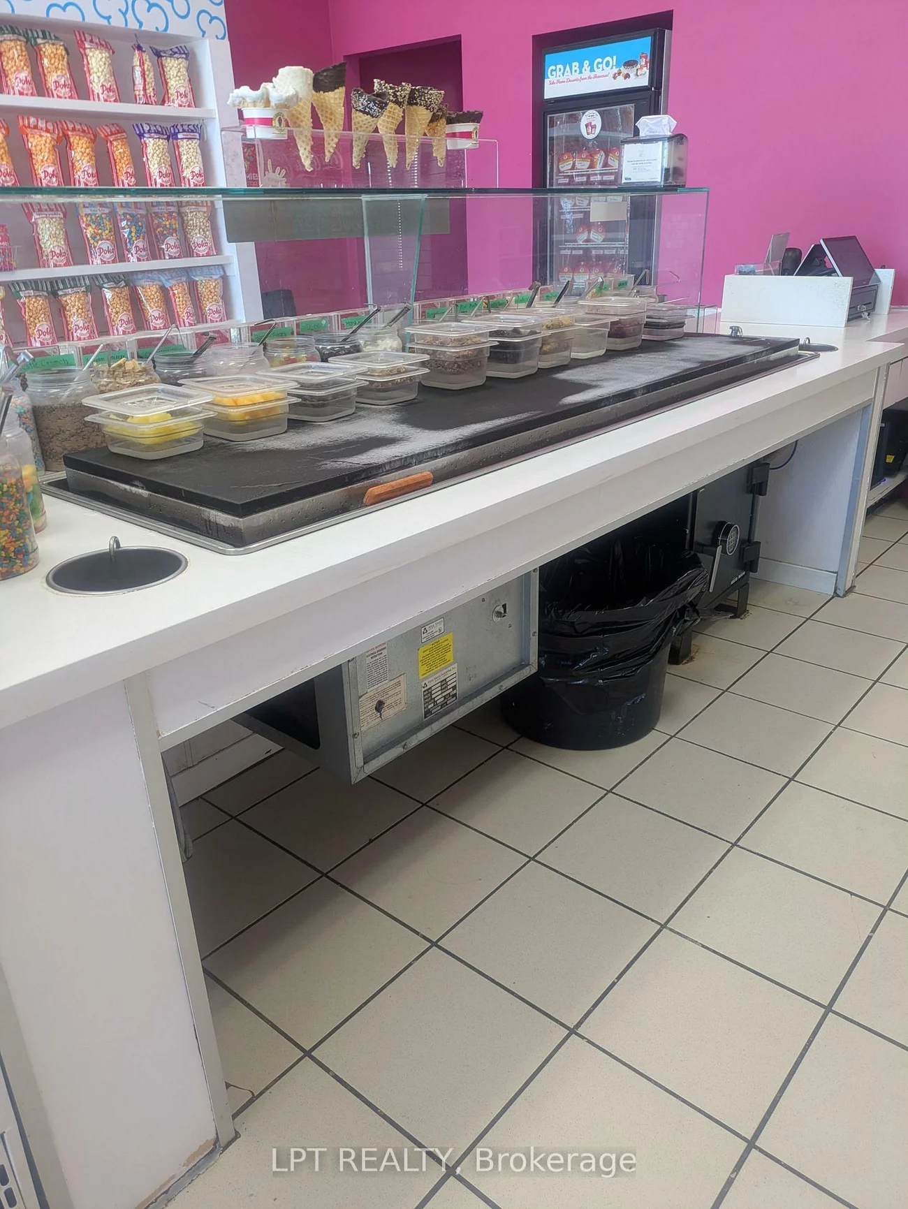 636, Yonge, Painswick South, Barrie