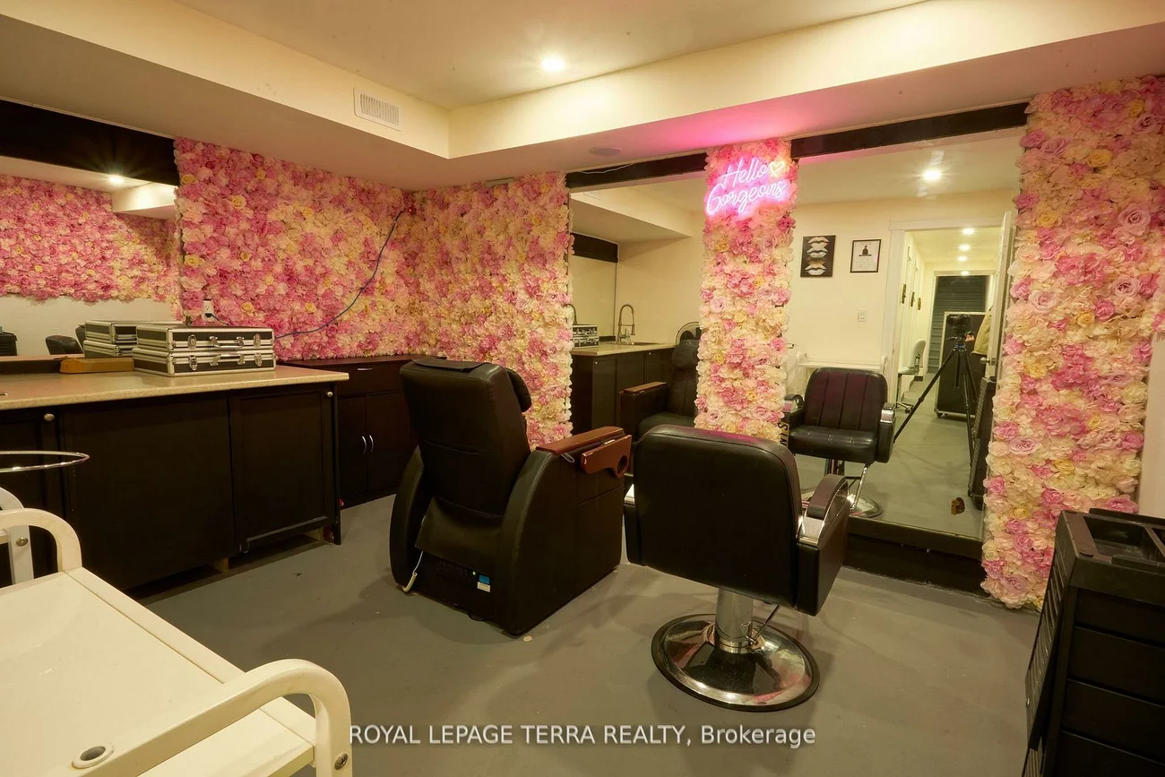 315, Blake, North Shore, Barrie