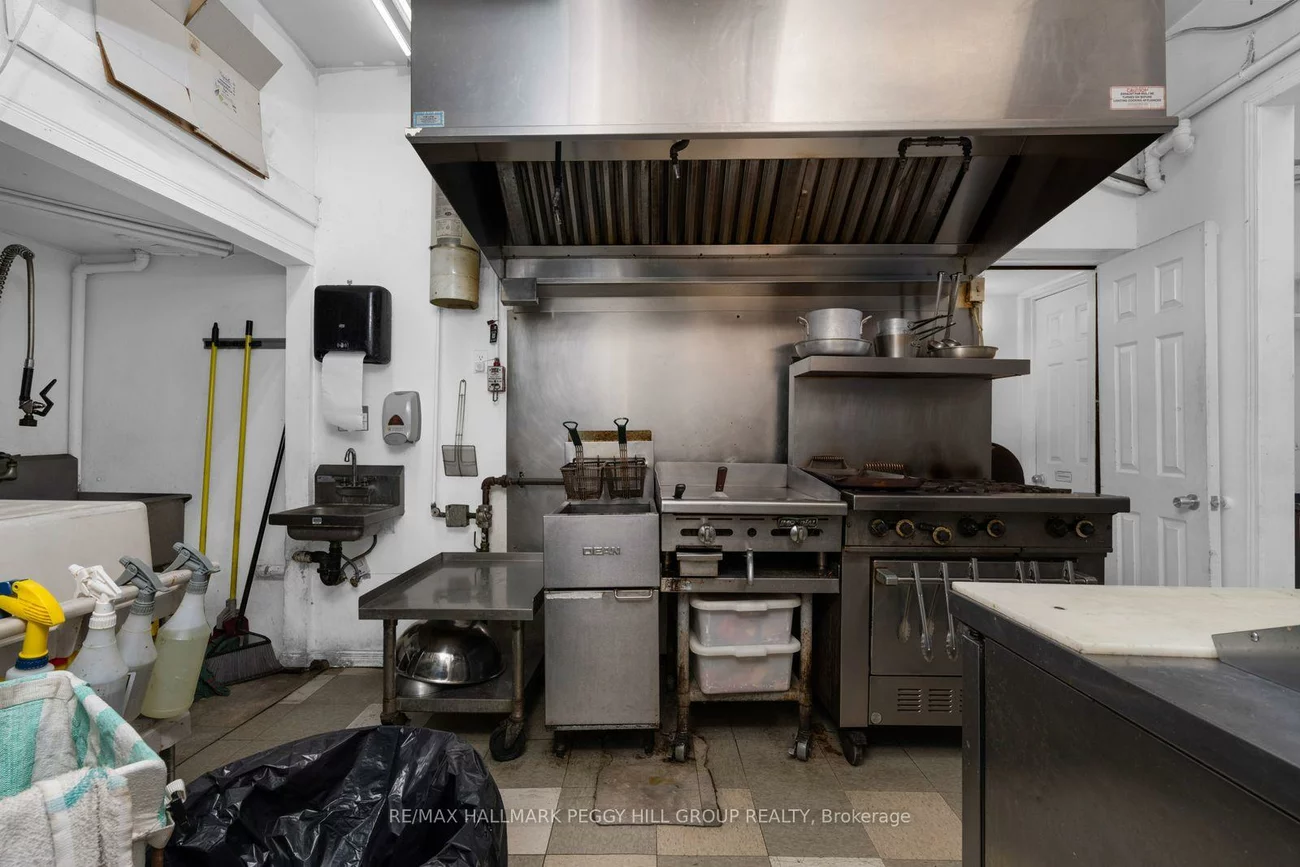 37, Dunlop, City Centre, Barrie