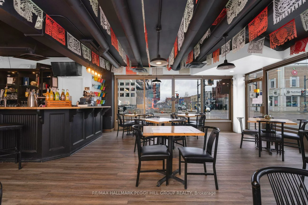 37, Dunlop, City Centre, Barrie