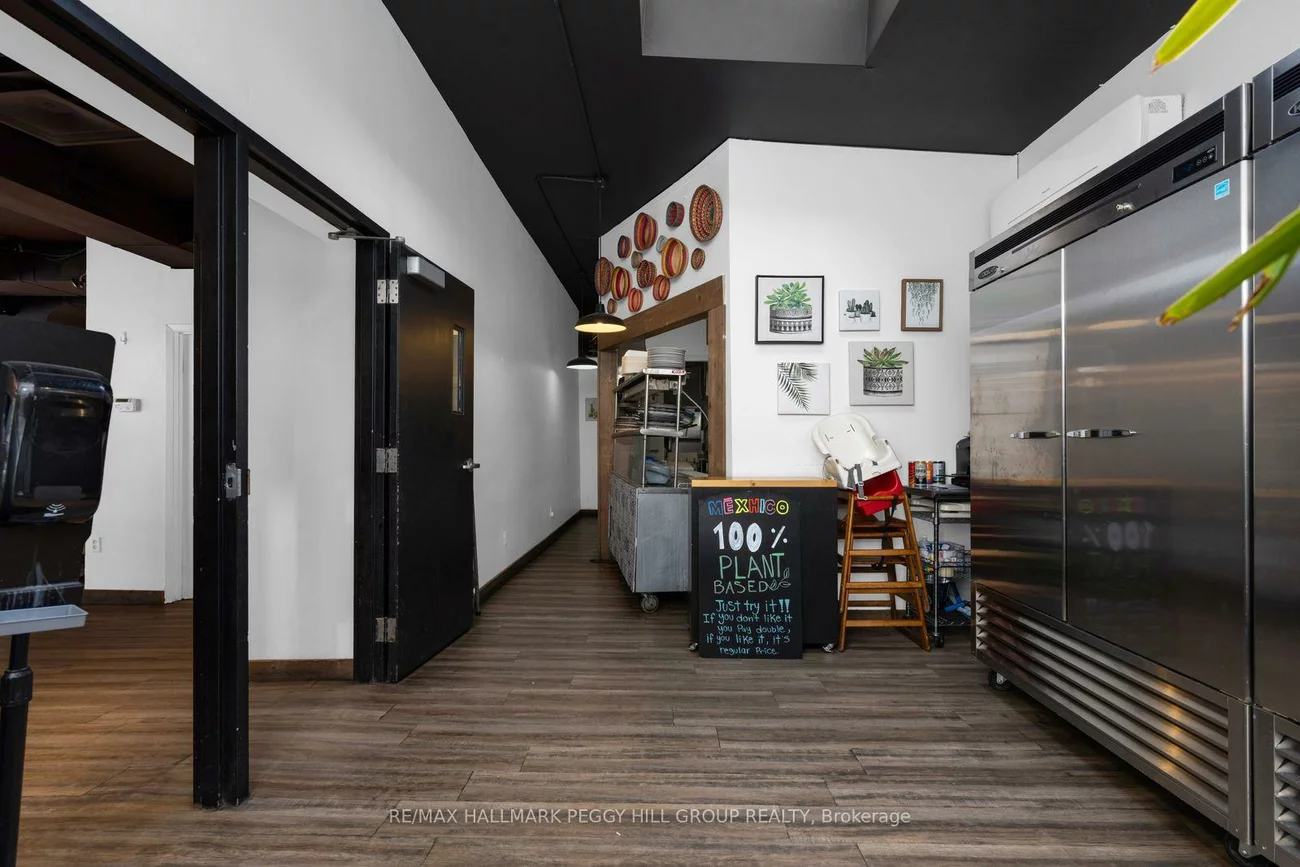 37, Dunlop, City Centre, Barrie