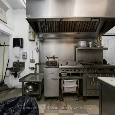 37, Dunlop, City Centre, Barrie