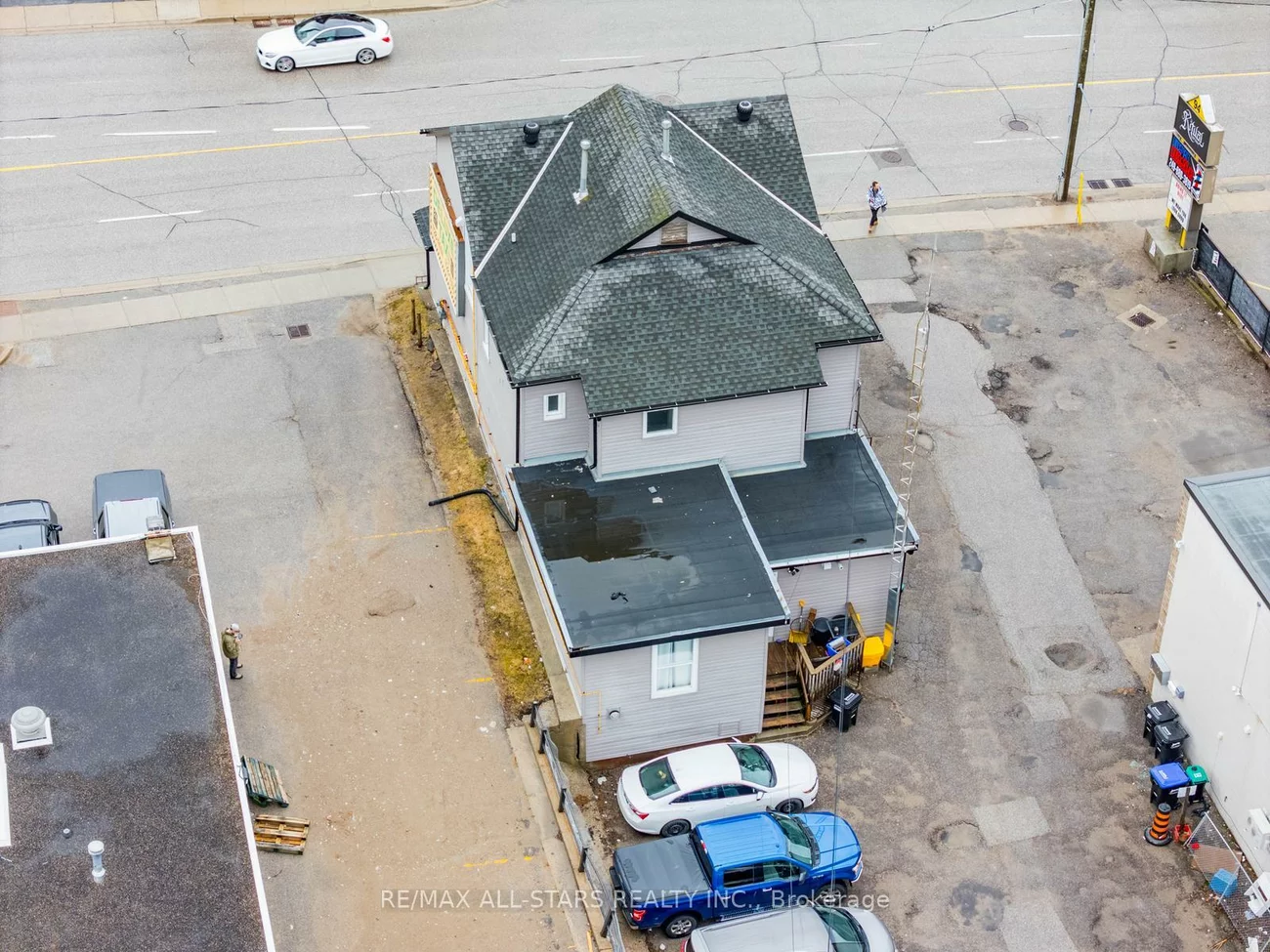 98, Bayfield, City Centre, Barrie