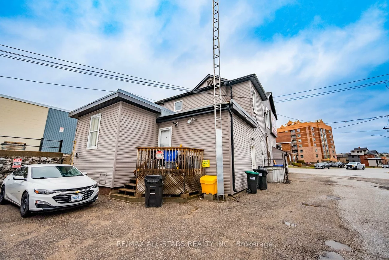 98, Bayfield, City Centre, Barrie