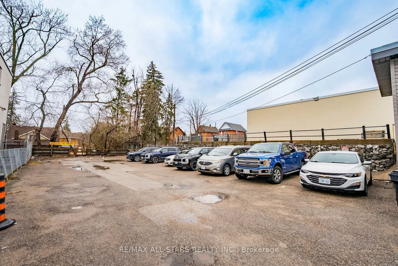 98, Bayfield, City Centre, Barrie