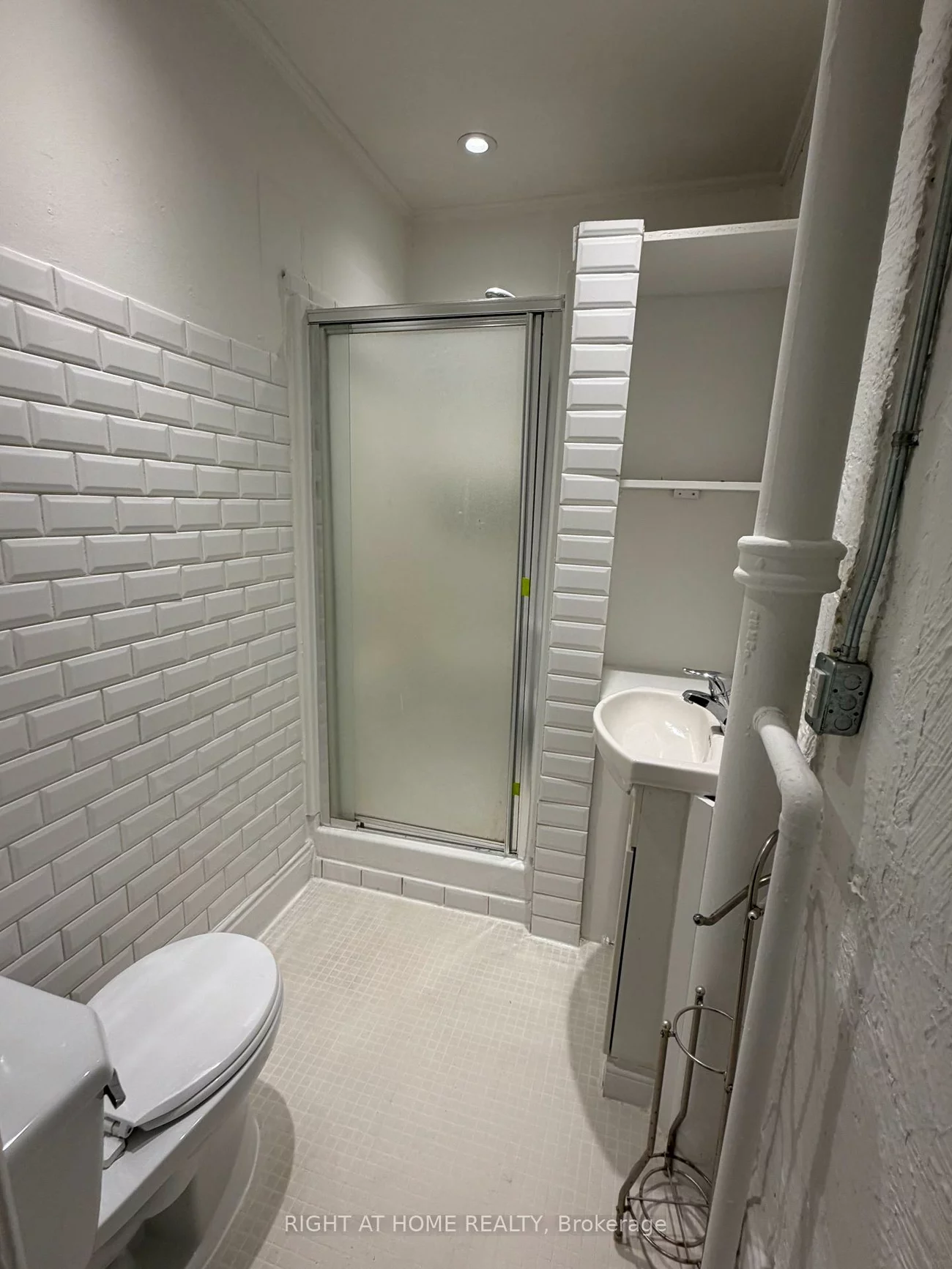 62, Dunlop, City Centre, Barrie