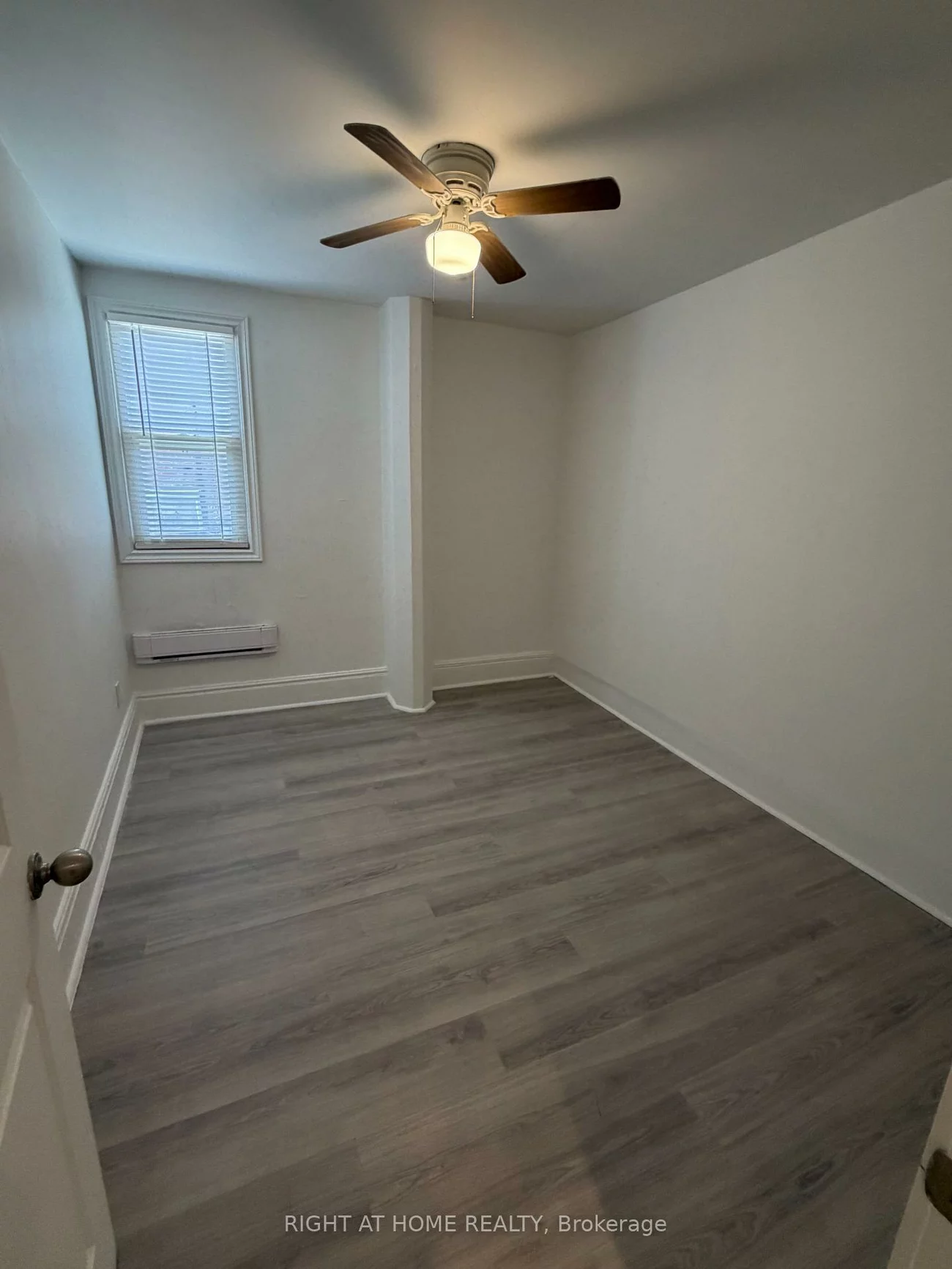 62, Dunlop, City Centre, Barrie