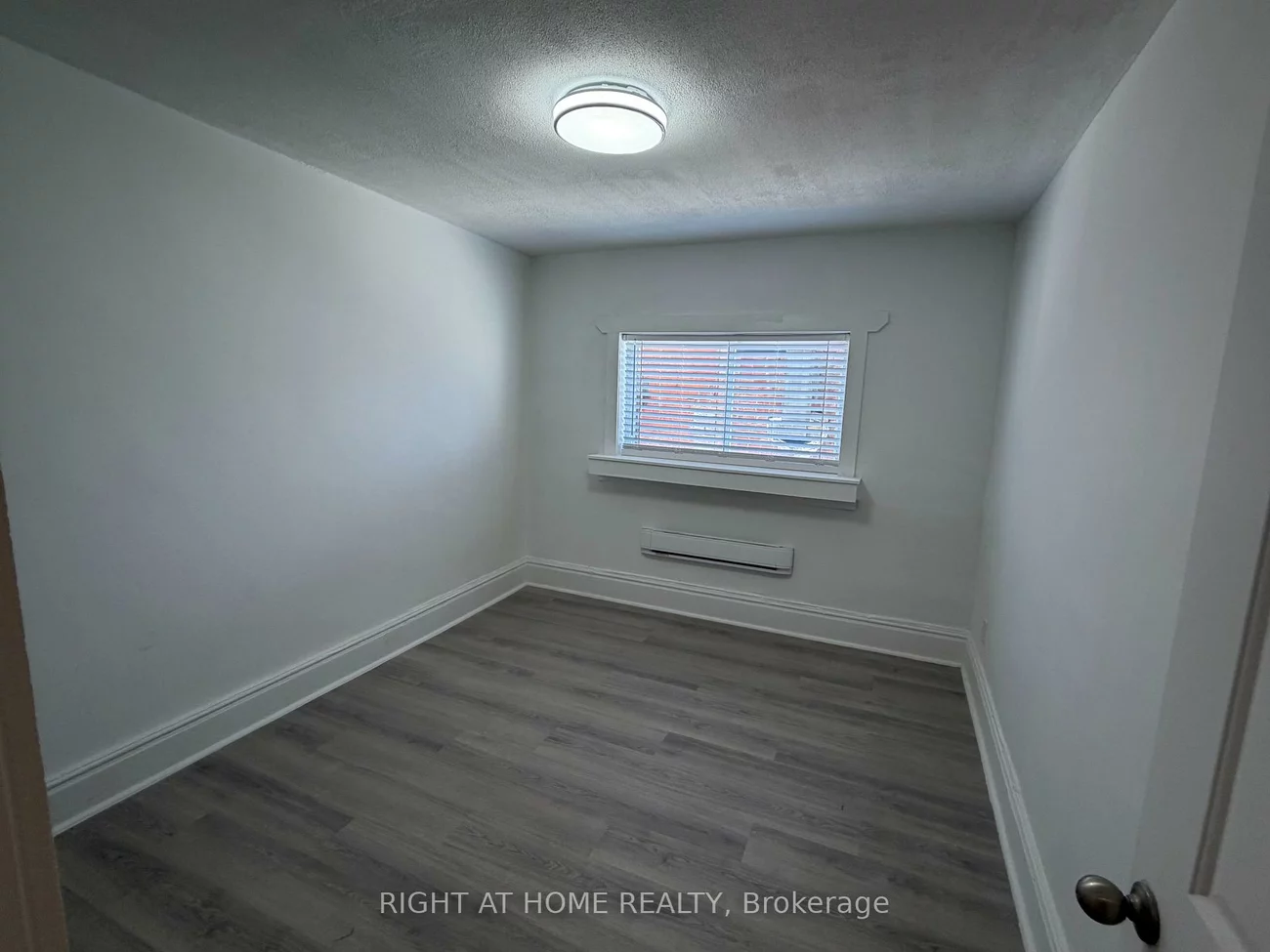 62, Dunlop, City Centre, Barrie