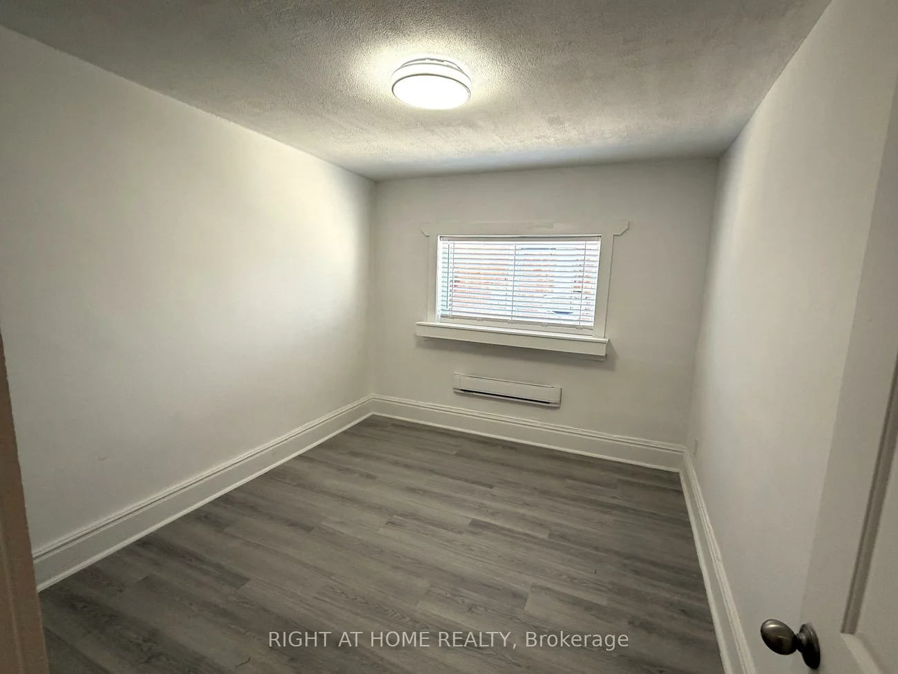 62, Dunlop, City Centre, Barrie