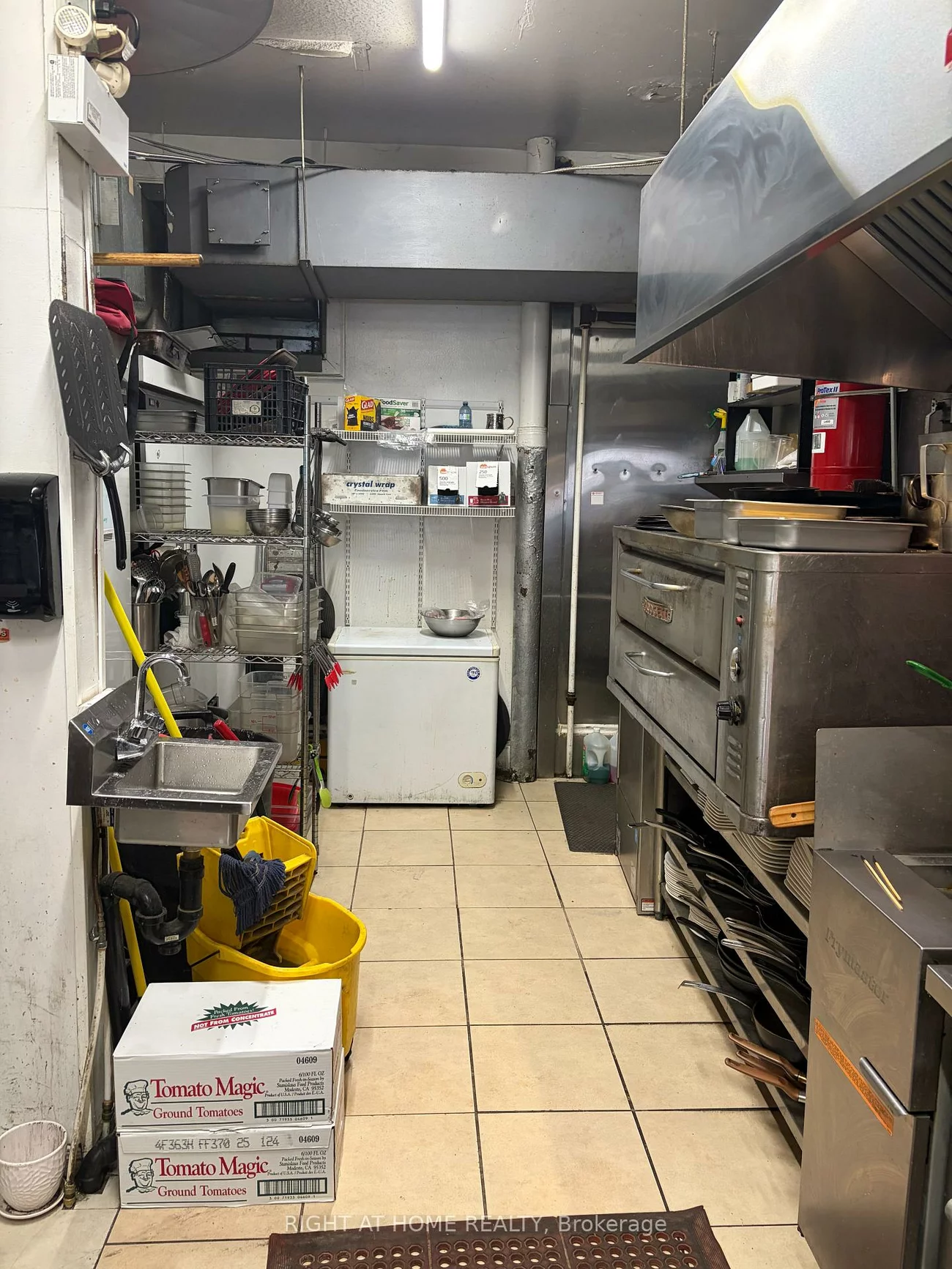 62, Dunlop, City Centre, Barrie