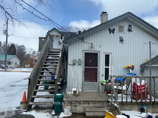 13, HENRY, Queen's Park, Barrie