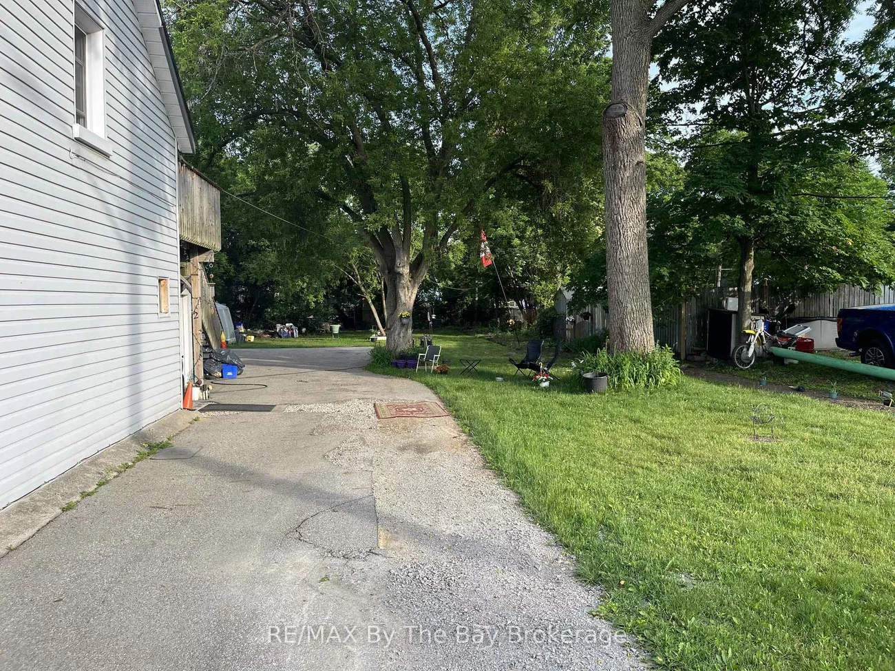 13, HENRY, Queen's Park, Barrie