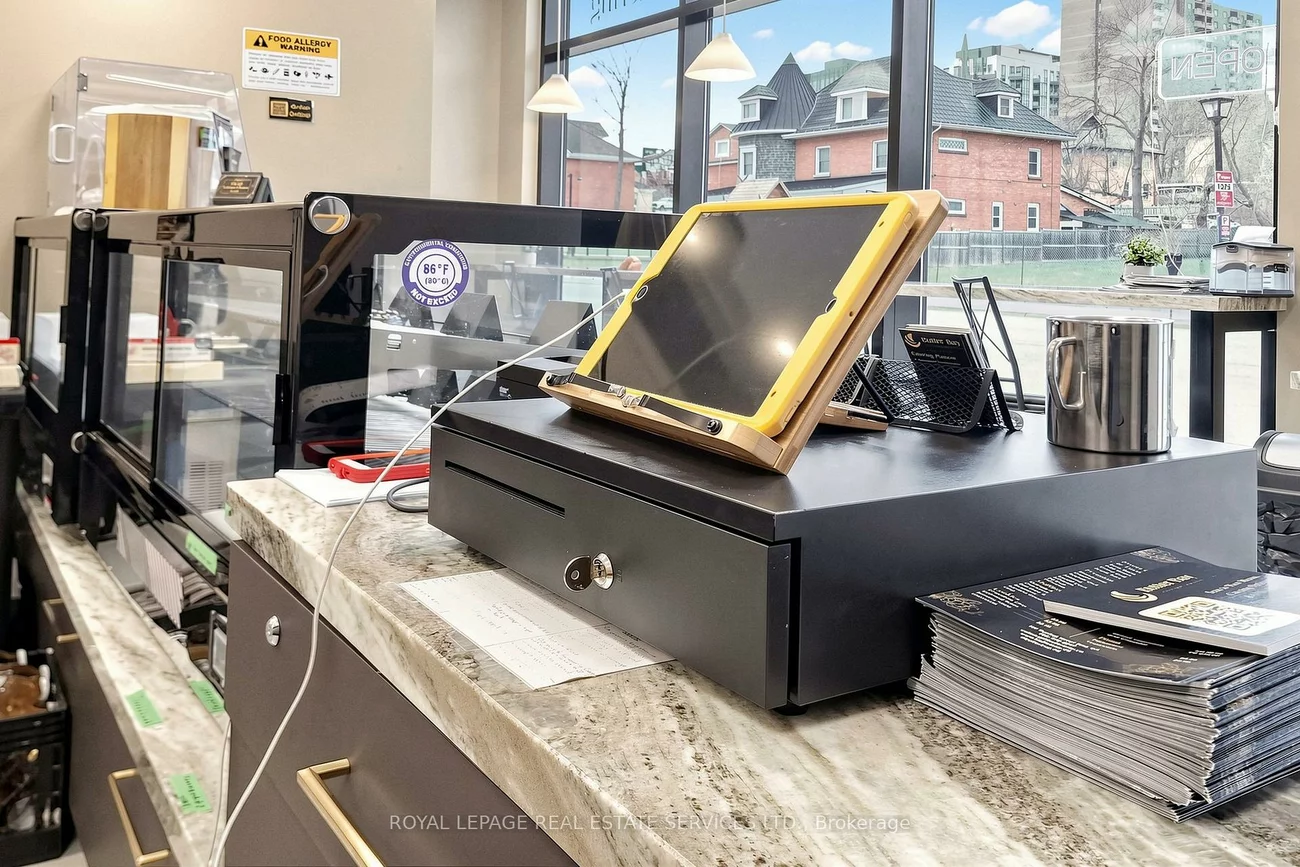 185, Dunlop, Lakeshore, Barrie
