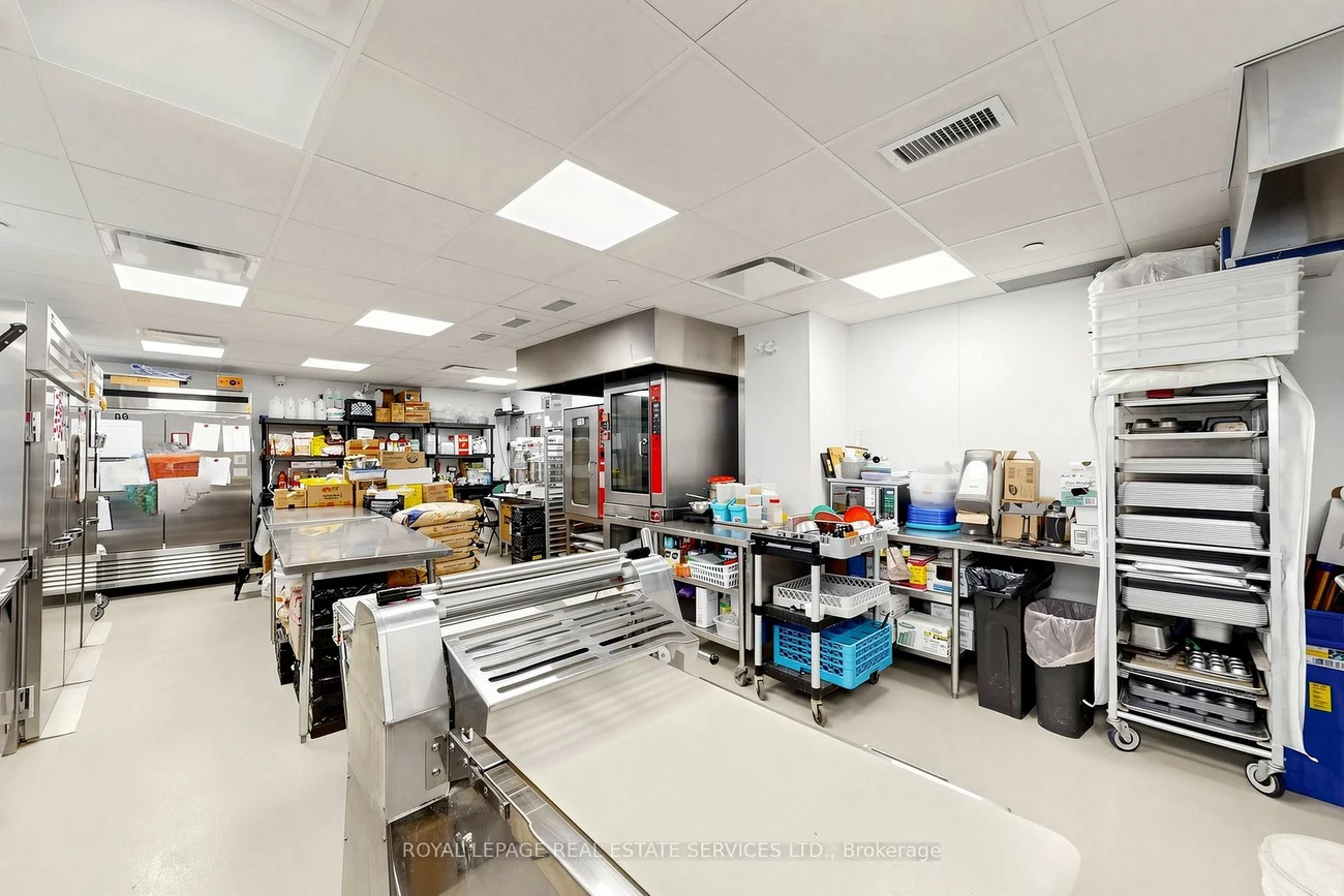 185, Dunlop, Lakeshore, Barrie