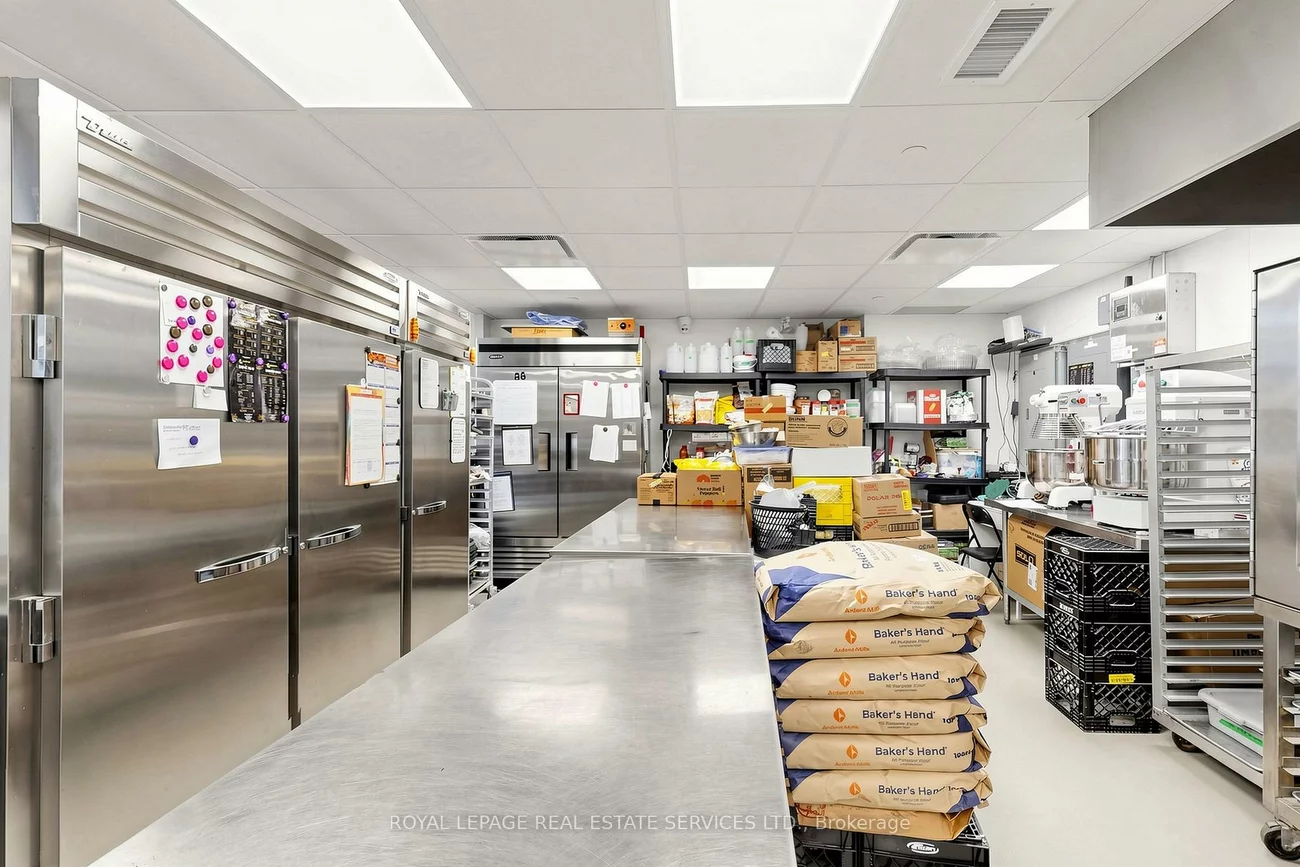 185, Dunlop, Lakeshore, Barrie