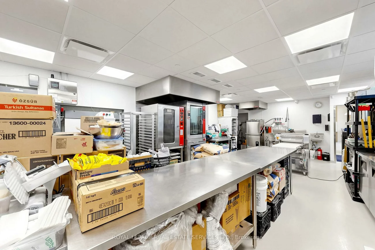 185, Dunlop, Lakeshore, Barrie
