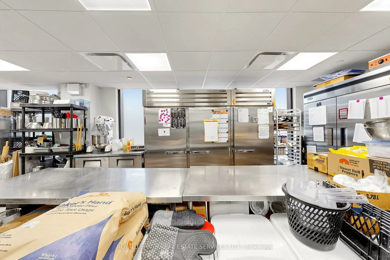 185, Dunlop, Lakeshore, Barrie
