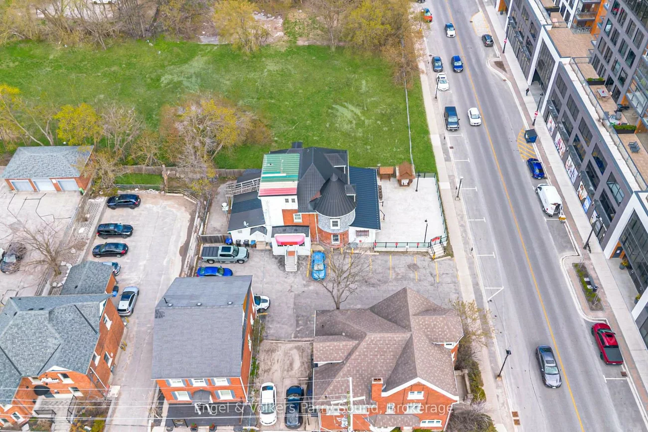 168, Dunlop, City Centre, Barrie