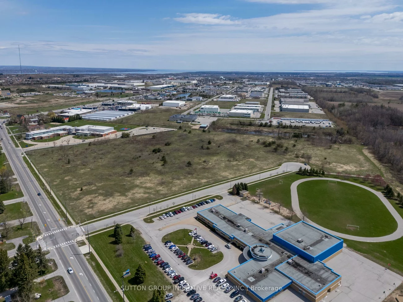 740, Essa, 400 West, Barrie