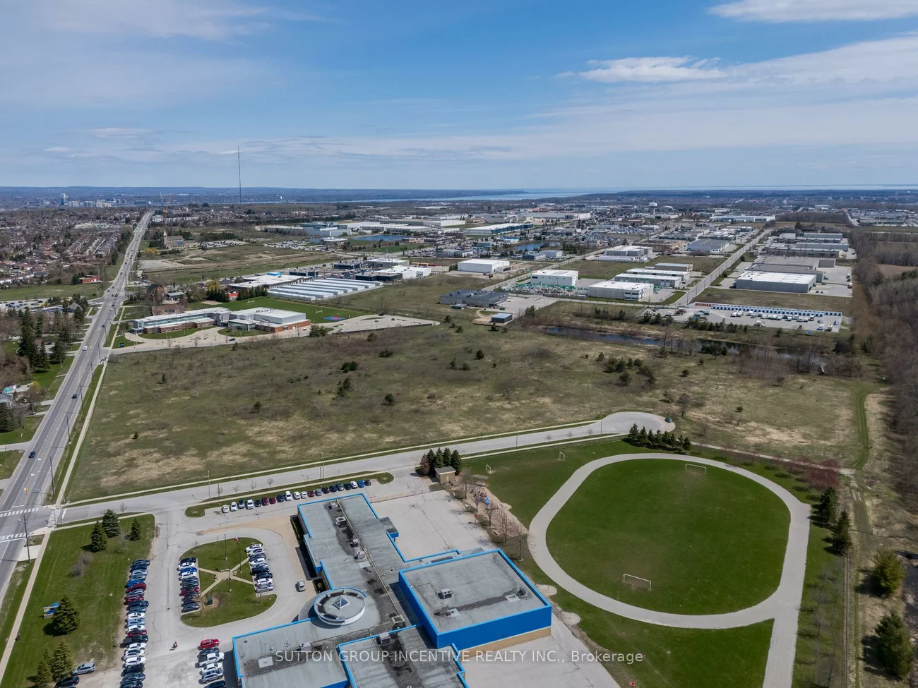 740, Essa, 400 West, Barrie