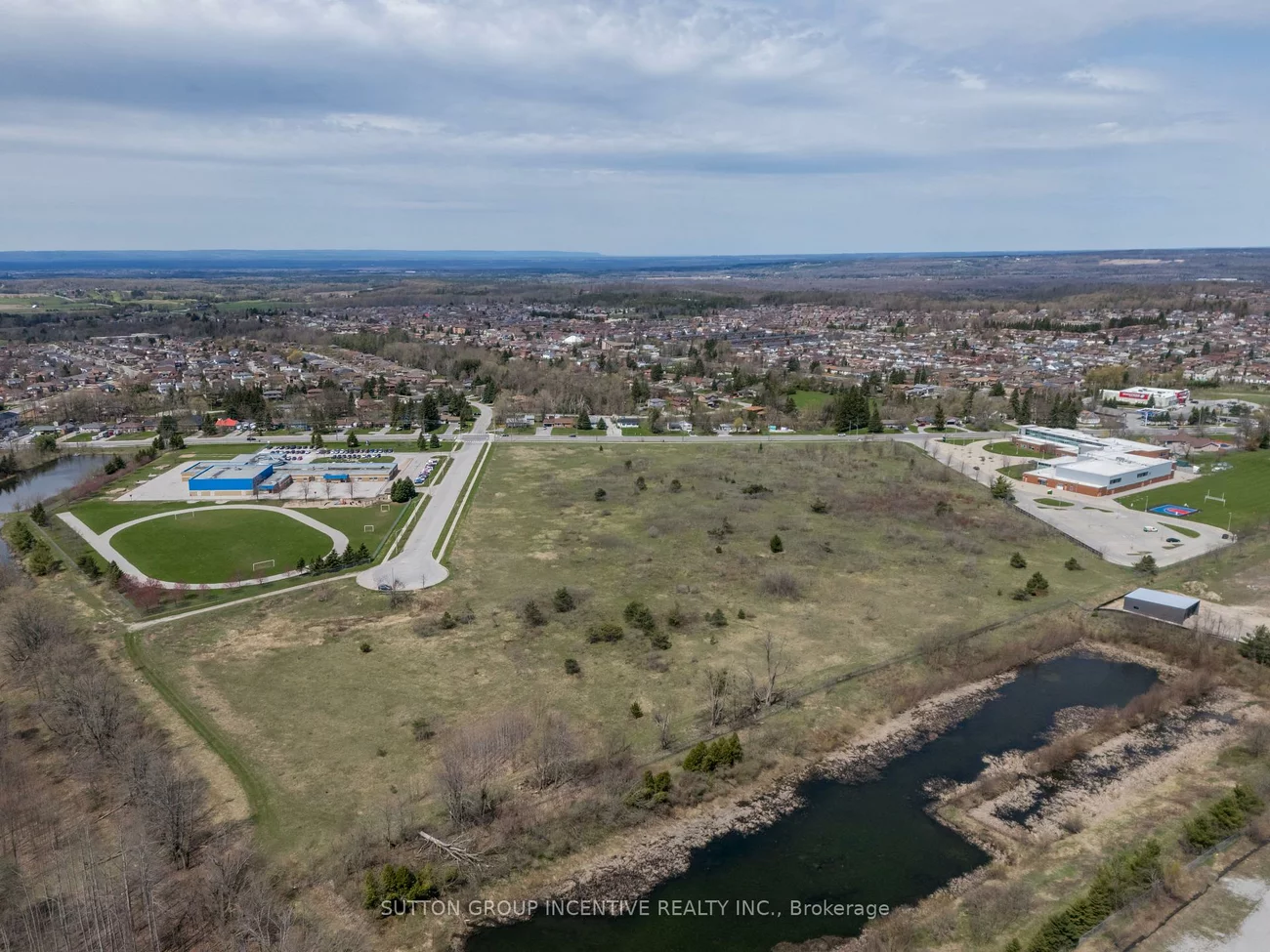 740, Essa, 400 West, Barrie
