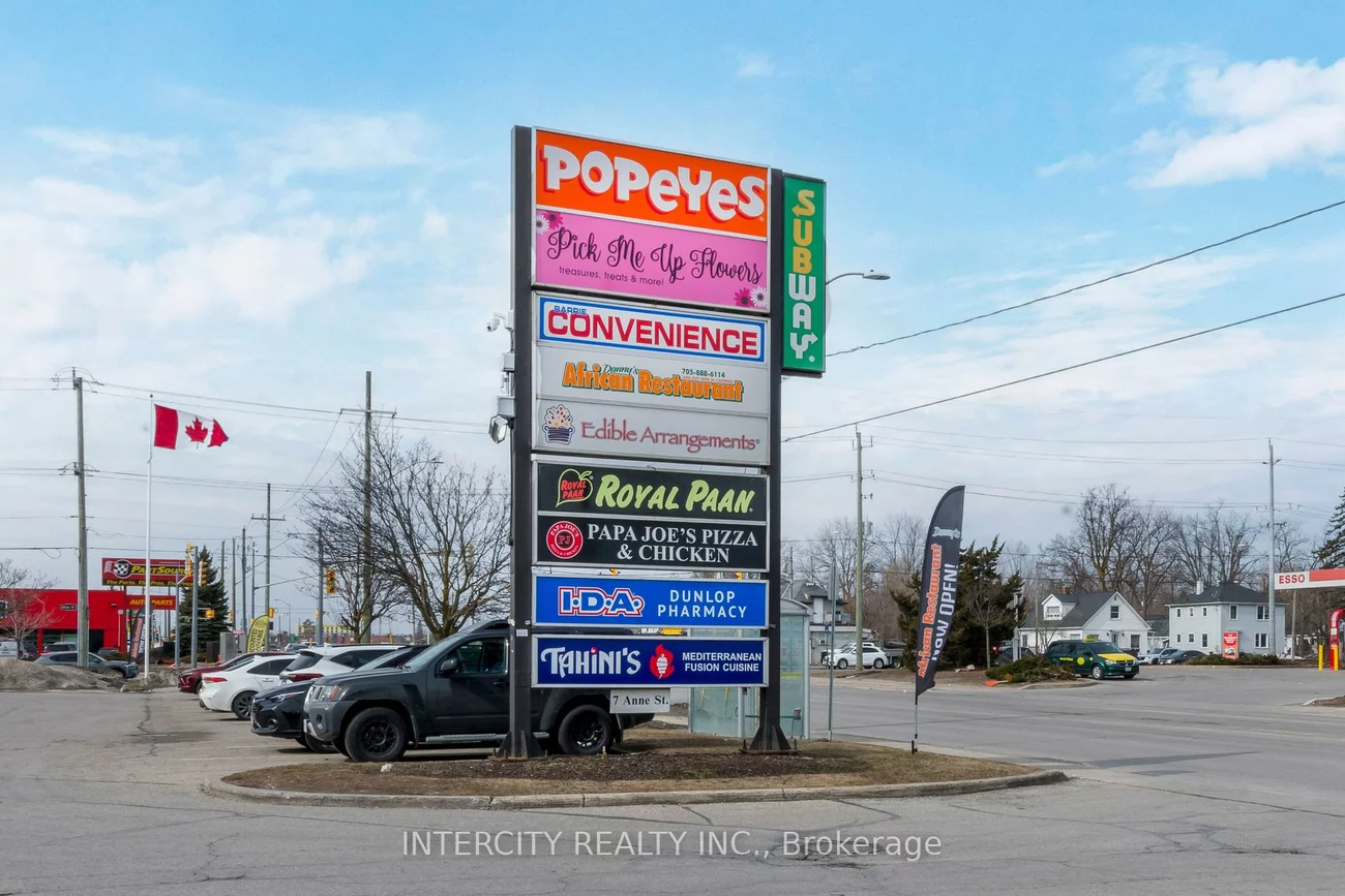 7, Anne, Queen's Park, Barrie