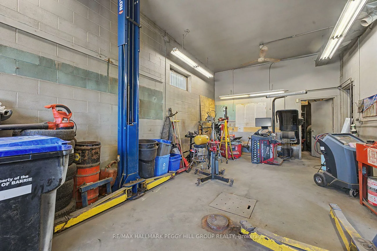 222, Blake, North Shore, Barrie
