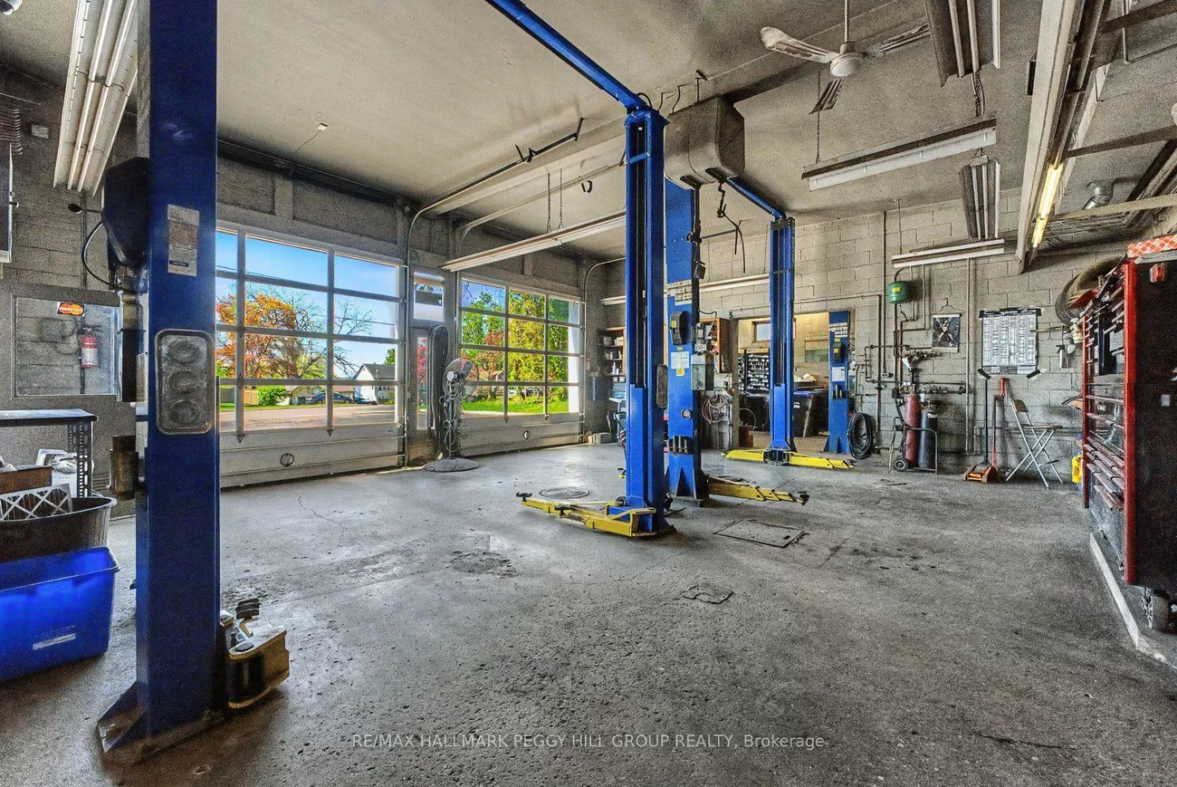 222, Blake, North Shore, Barrie