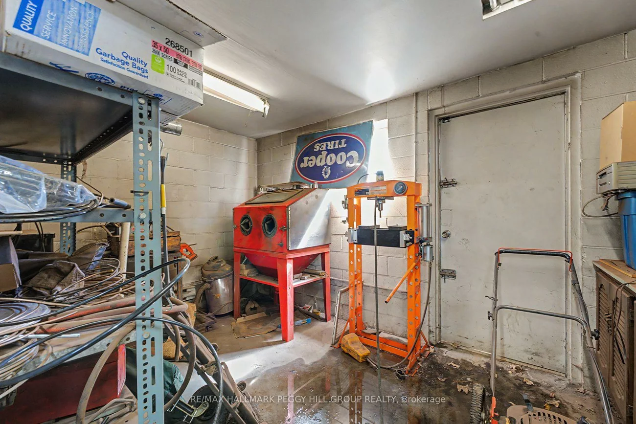 222, Blake, North Shore, Barrie
