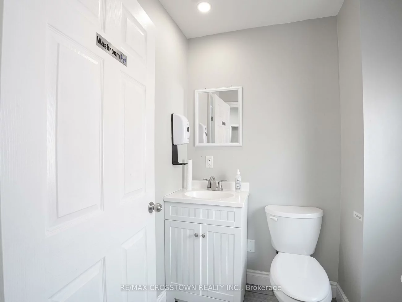 178, Dunlop, Lakeshore, Barrie