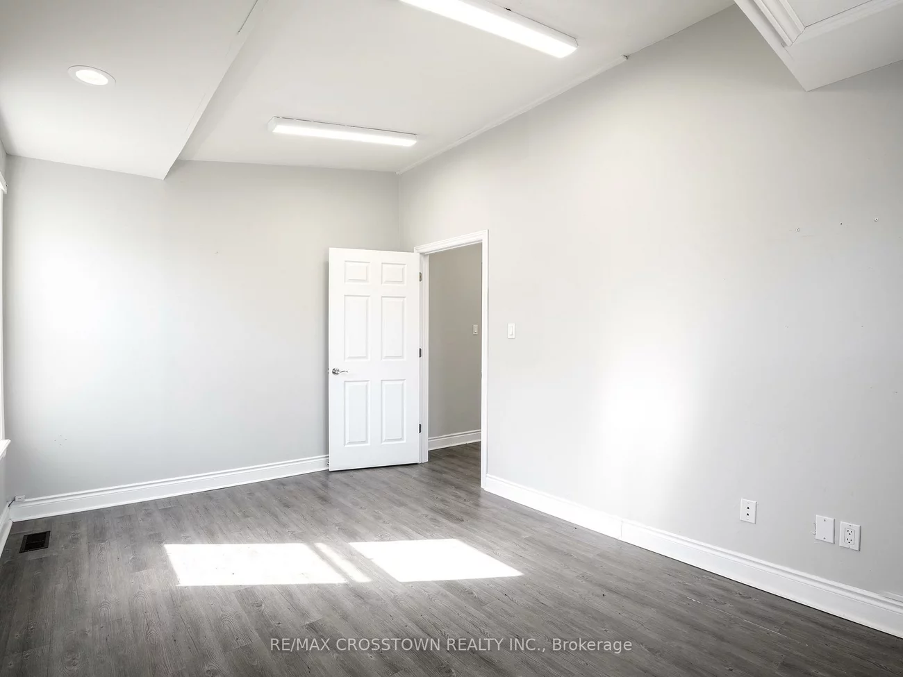 178, Dunlop, Lakeshore, Barrie