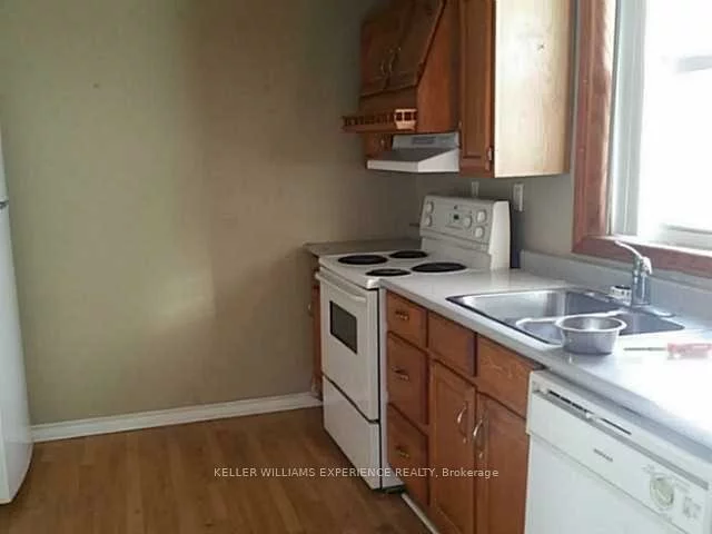 116, Maple, Queen's Park, Barrie