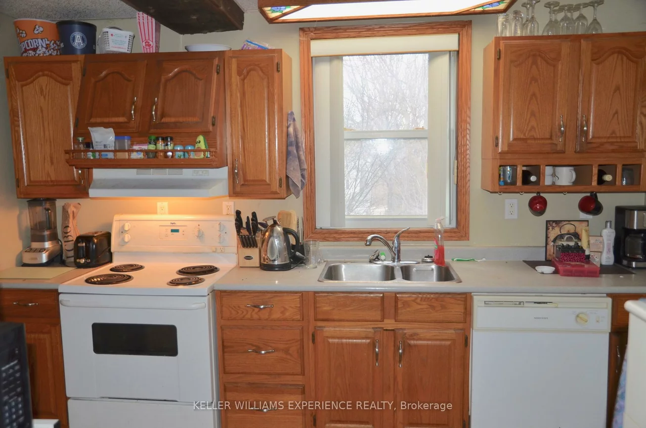 116, Maple, Queen's Park, Barrie