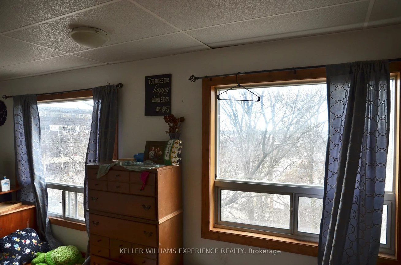 116, Maple, Queen's Park, Barrie