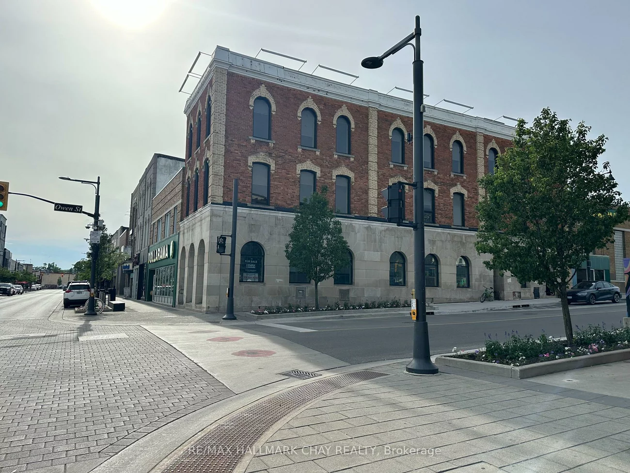 64, Dunlop, City Centre, Barrie
