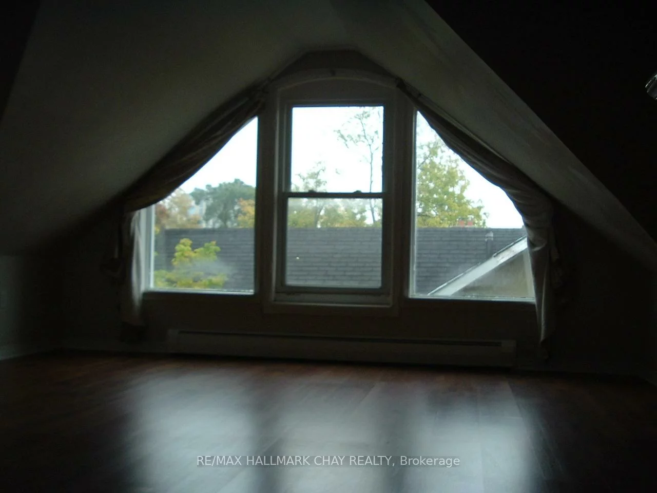 83, Mary, City Centre, Barrie