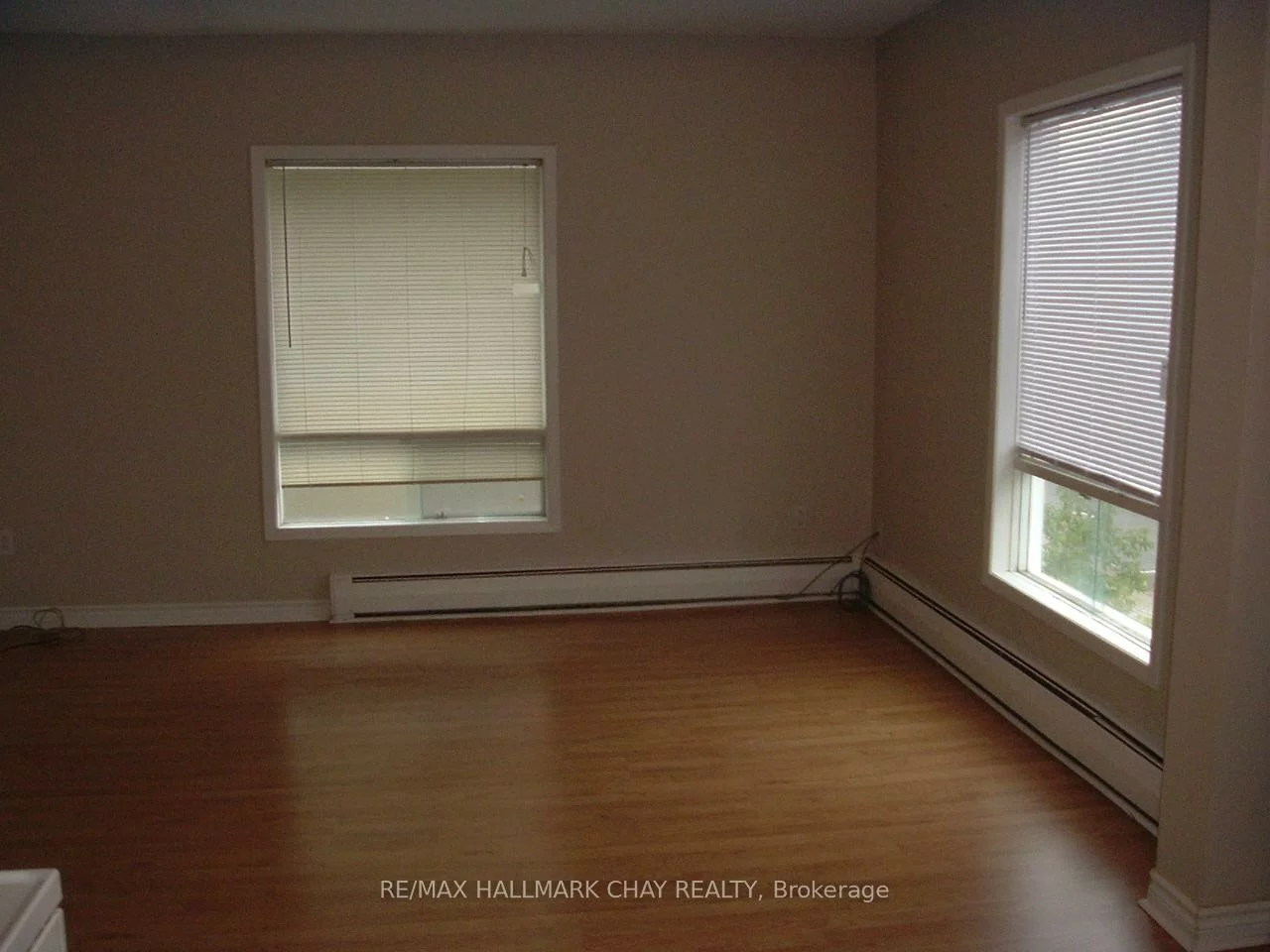 83, Mary, City Centre, Barrie