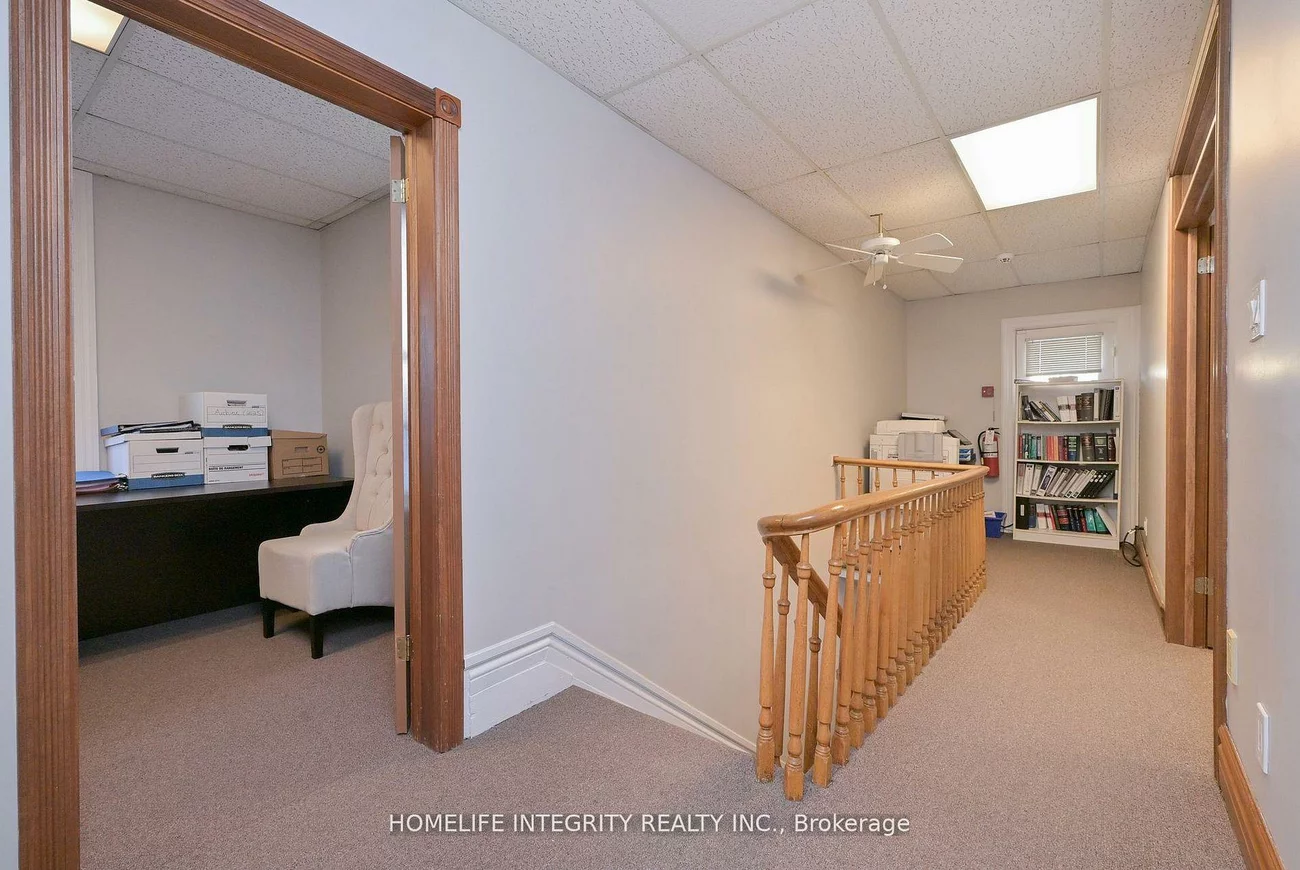 25, BERCZY, Codrington, Barrie