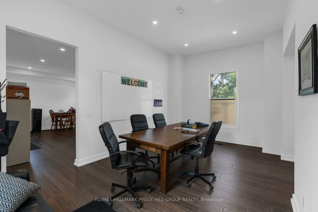 54, Clapperton, City Centre, Barrie