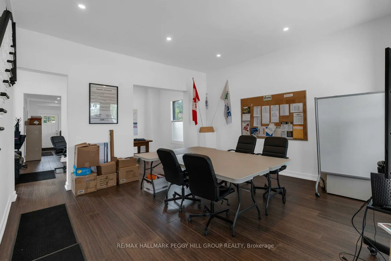 54, Clapperton, City Centre, Barrie