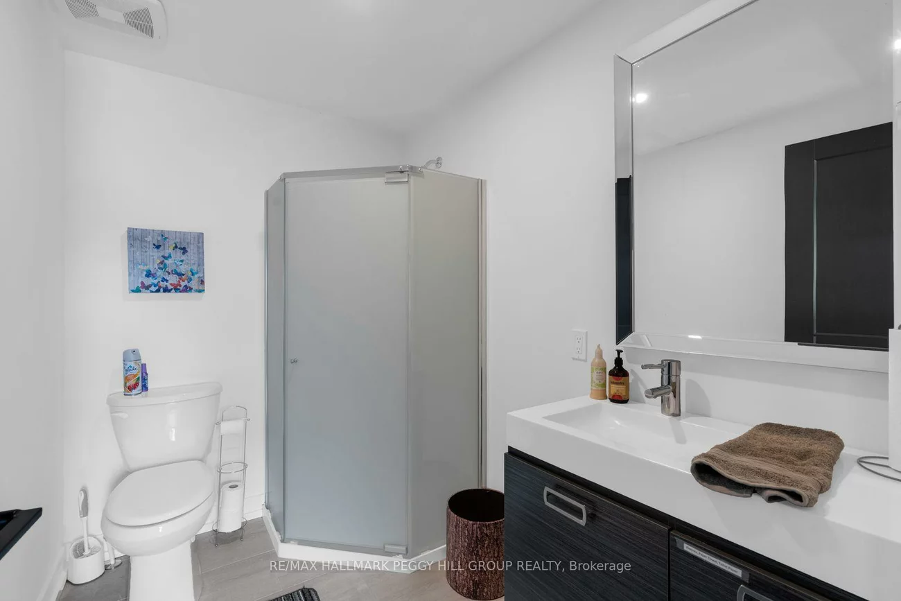 54, Clapperton, City Centre, Barrie