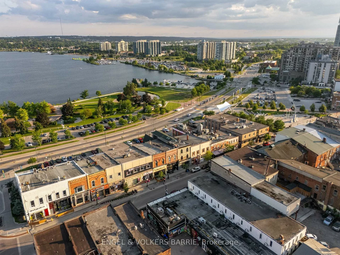 123, Dunlop, City Centre, Barrie