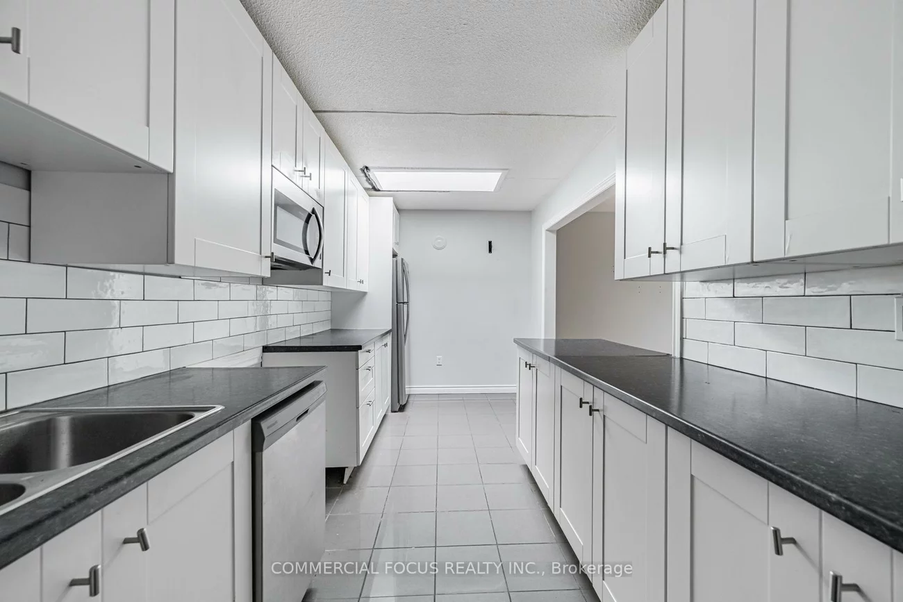 56, Donald, Queen's Park, Barrie