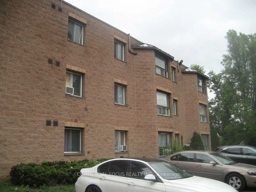 56, Donald, Queen's Park, Barrie
