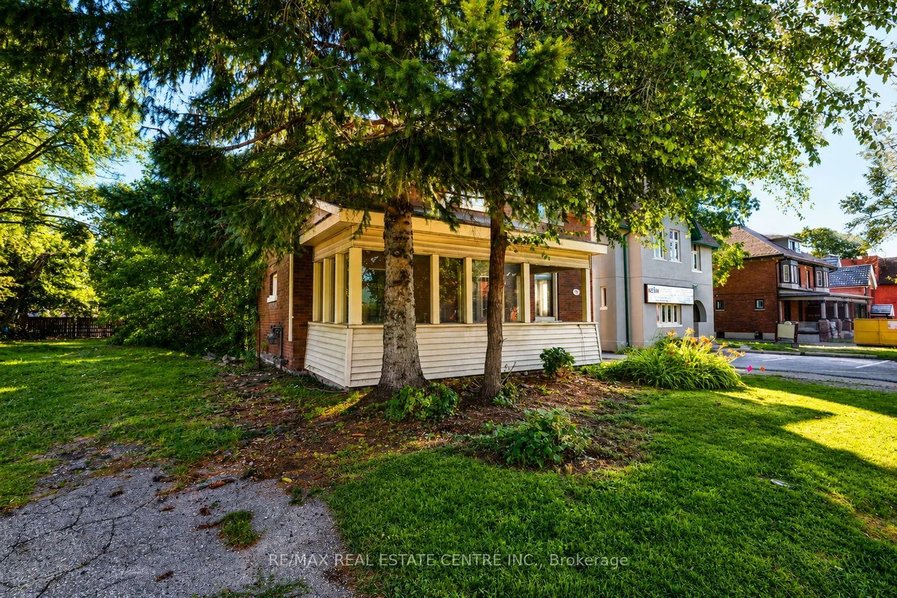 79, Mary, City Centre, Barrie