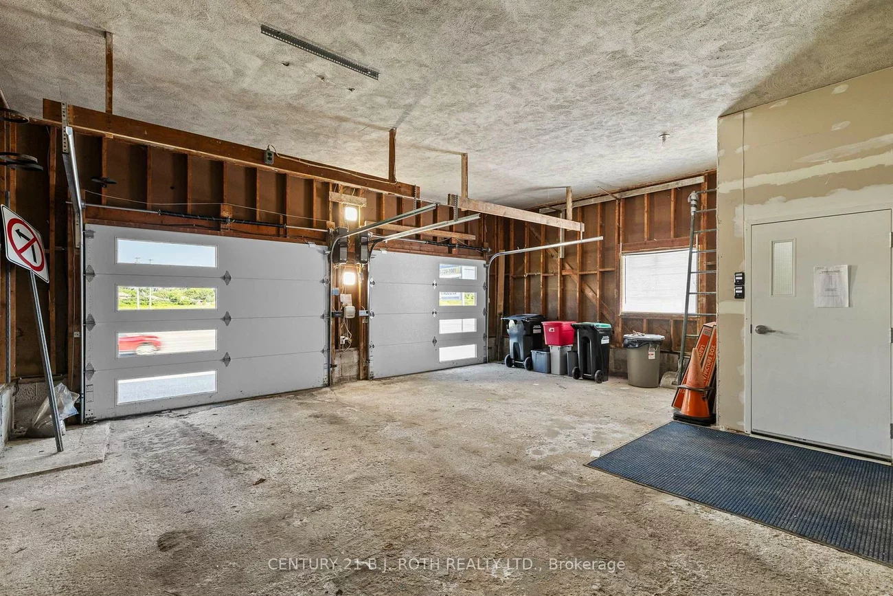 355, Mapleview, Holly, Barrie