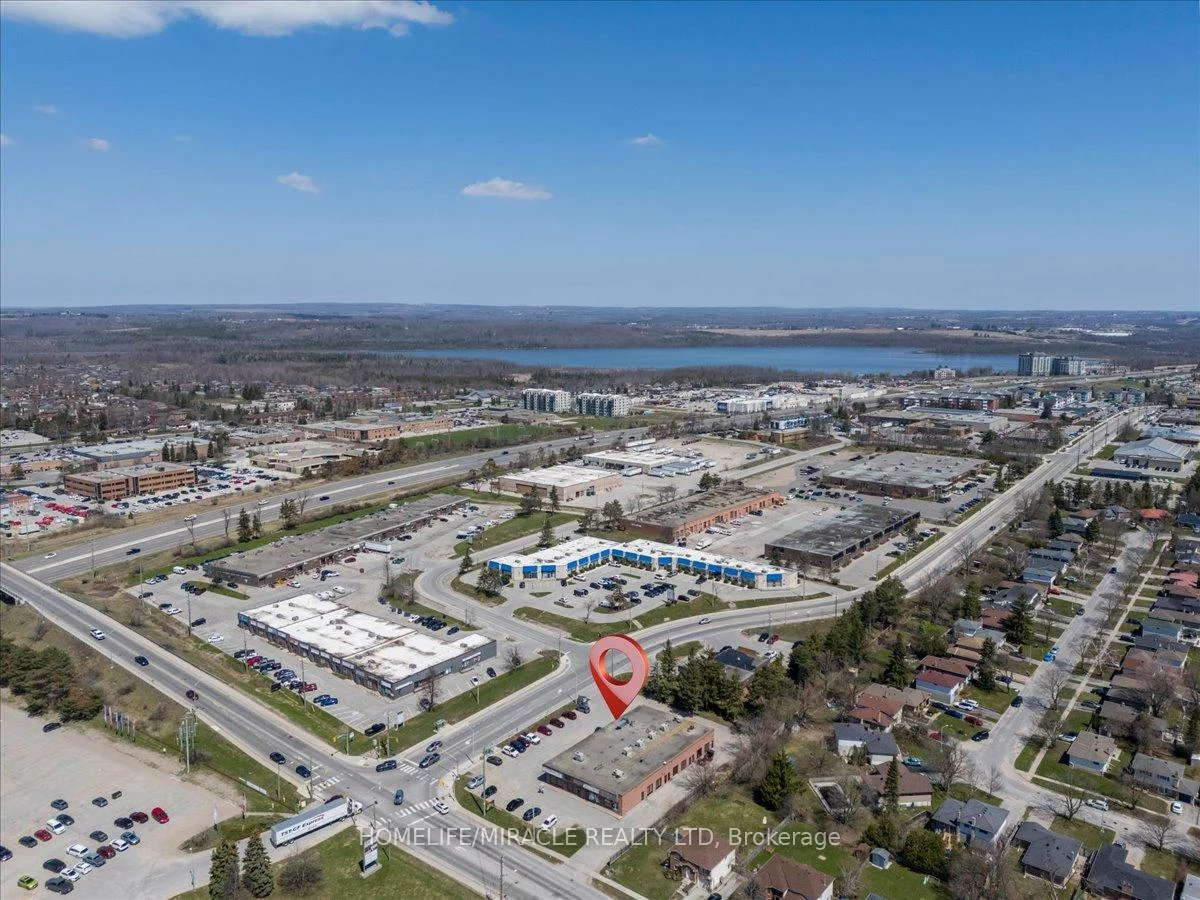 5, Bell Farm, Wellington, Barrie